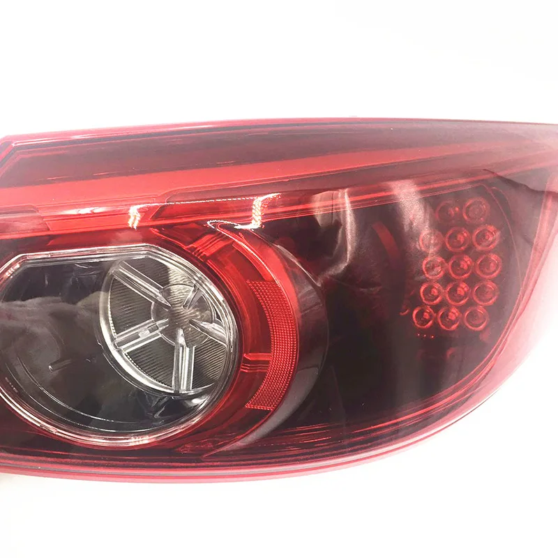 

Baificar Brand New High Quality Rear Tail Light With LED Lights Brake Stop Lamp Housing 216-1999L-UE For Mazda 3 M3 Axela 2017