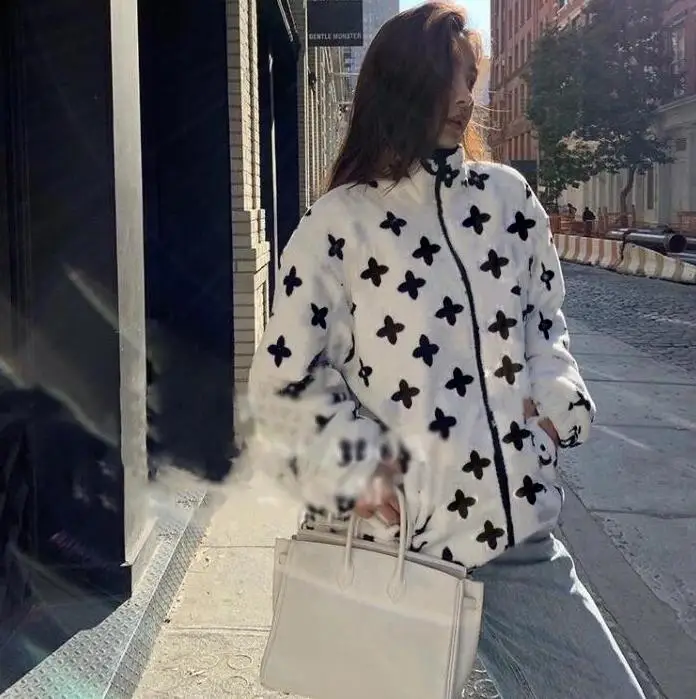 

Casual long sleeve loose hoodie jacket cow European fashion coat for men and women, with velvet warmth