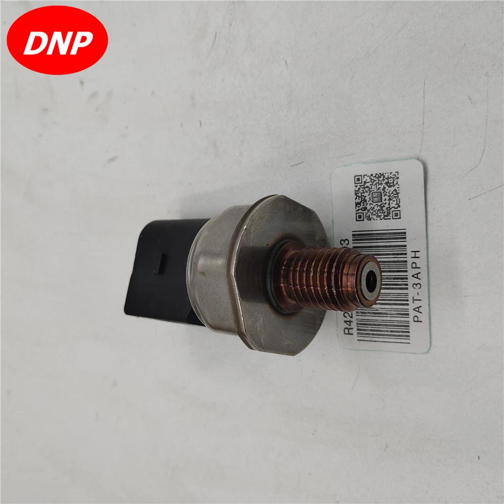 Датчик давления топливной рейки DNP подходит для Audi Q7 PAT R143 1515536386 7210 0498 10R 042628