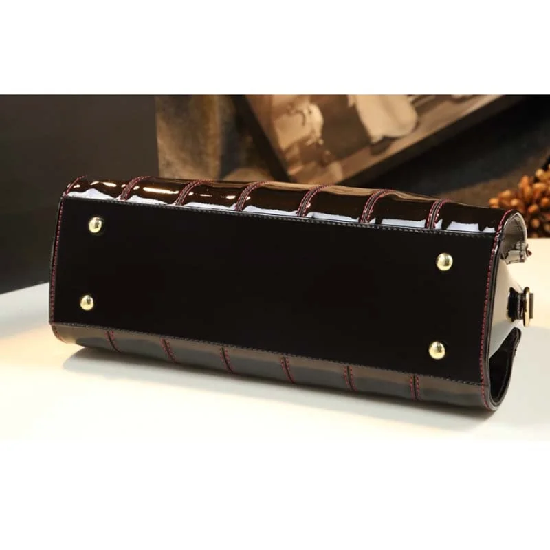 Fashion Atmospheric Patent Leather Messenger Bag Handbag Women Shoulder Bag High Quality Casual Tote Ladies Party Crossbody Bags