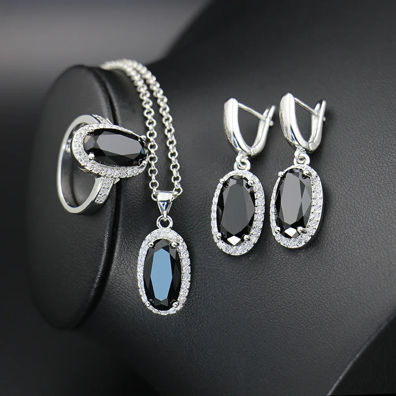 Женский комплект украшений Bague Ringen кольцо с камнями и сережками из серебра 925