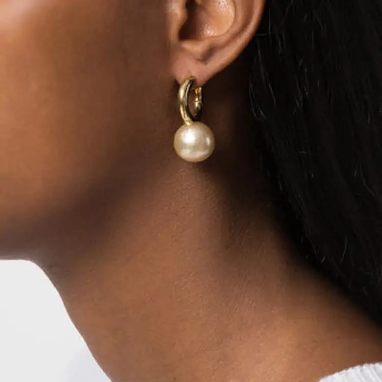 

2022 fashion new fashion pearl French style ladies earrings
