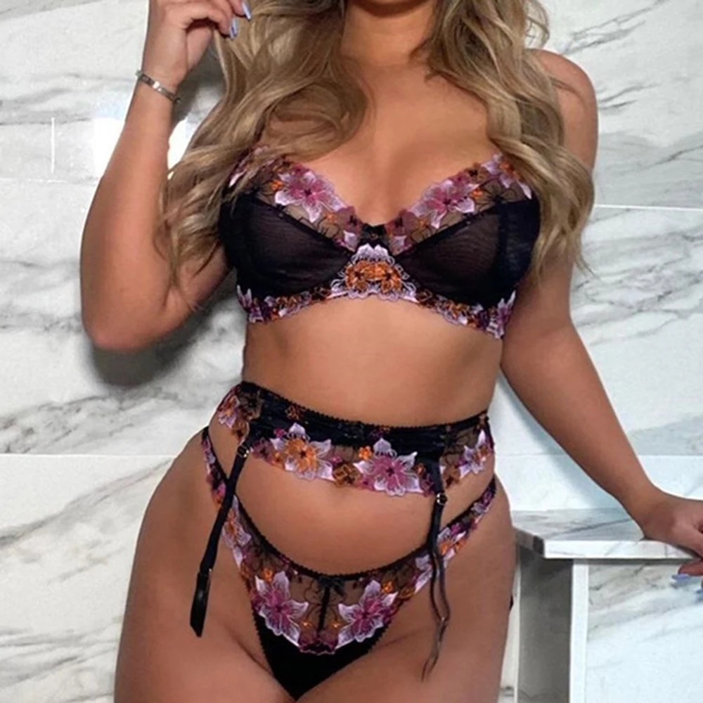 

Fancy Lingerie Erotic Underwear Lace Floral Transparent Bra and Thongs Garter Sexy Short Skin Care Kits Exotic Breves Sets