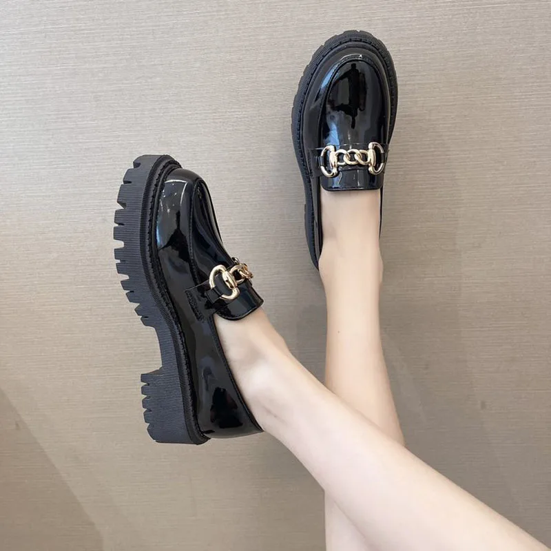 

2021 British Black Shoes for Women Fashion Lace Up Women Casual Shoes Low Ladies Comfortable Leather Shoes Zapatillas Mujer