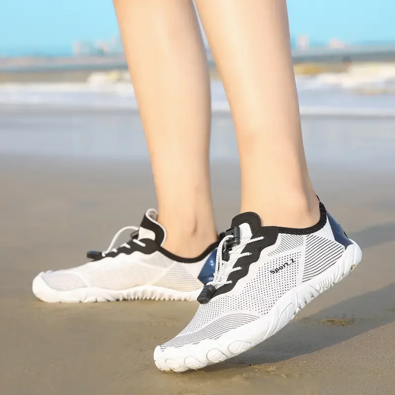 

2021 Summer New Wading Shoes Men, Quick-Drying Barefoot Beach Water Sports Shoes, Outdoor Sports Ultra-Light Upstream Shoes