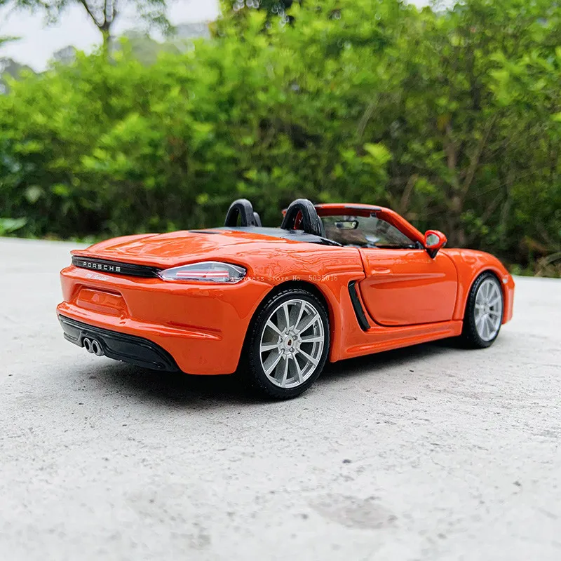 Модель автомобиля Bburago из сплава 1:24 Porsche 718 Boxster|Наземный транспорт| |