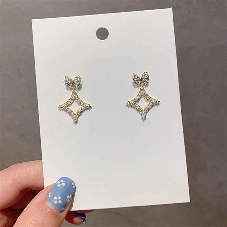 

Korean Rhombus Pearl Crystal Stud Earrings Exquisite Bowknot Geometric Dangle Earrings for Women Party Wedding Jewelry Wholesale