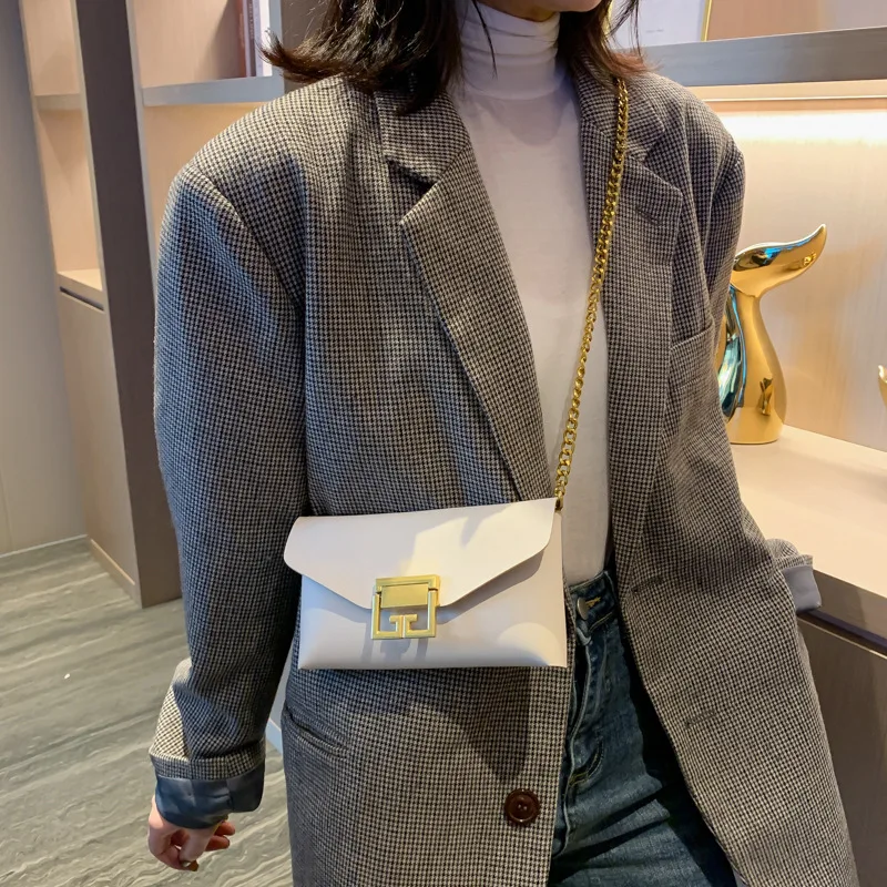 Новинка 2020 Корейская женская тонкая сумка конверт с цепочкой и застежкой