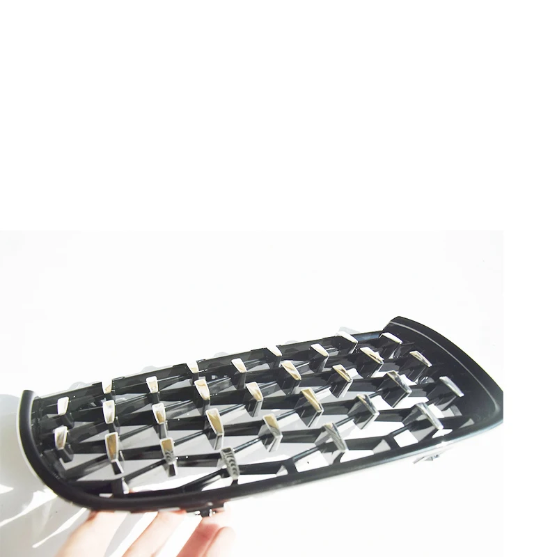 

2Pcs Car Front Grille Diamond Grills Meteor Style for BMW E90 E91 3 Series 2005-2008 Auto Accessories Chrome Silver