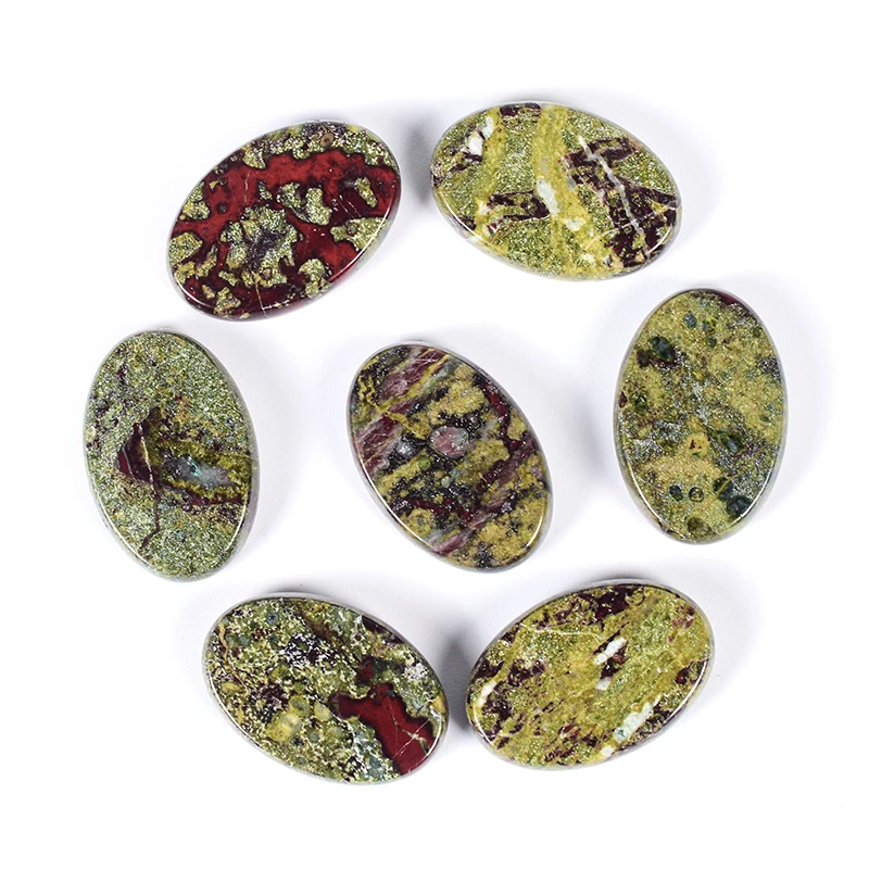 Натуральный кровей Jasper беспокоиться ладони камень минеральный кусочек кварца