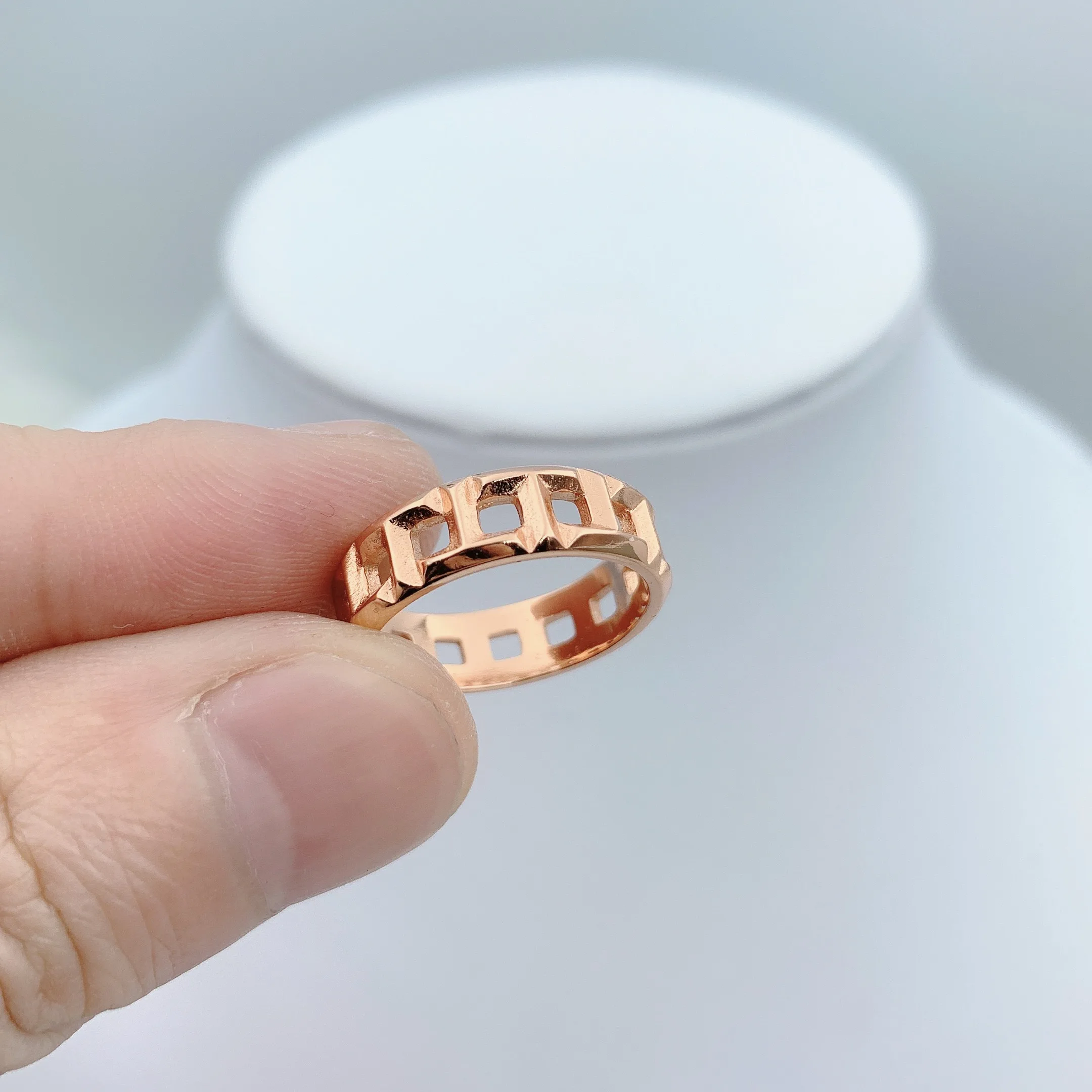 

Original authentic 1:1 S925 sterling silver European and American style fashion hollow ring ladies logo luxury high-end jewelry