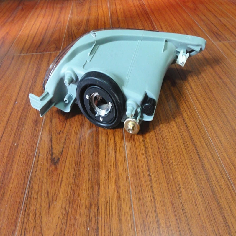 1 шт. Новый правый боковой светильник для вождения противотуманных фар без замены