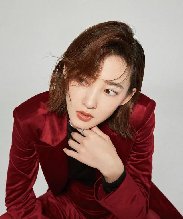 Женский весенне осенний двубортный розовый длинный пиджак + длинные брючные