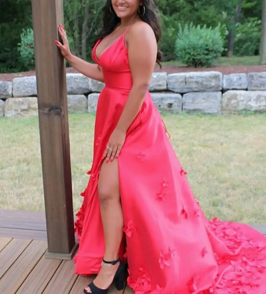 

VKBRIDAL A-Line Sexy Long Red Prom Dresses with Pockets Maxi Satin Criss-cross Formal Evening Homecoming Party Gowns