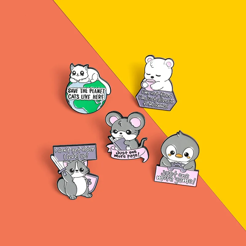 

Cartoon animal enamel pins, bear, penguin, mouse letter shape badge, give a friend a gift, DIY brooch