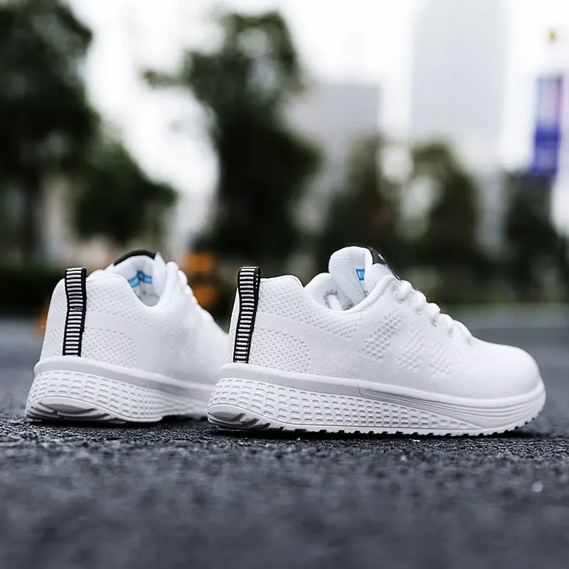 Женские кроссовки размера плюс 35 41 женские 2020 сохраняющие тепло на шнуровке