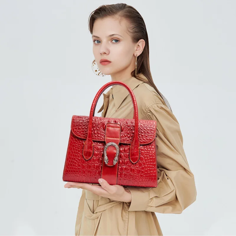 

2020newEuropean and American retro alligator pattern women's handbag withthe top layer of cowhide small square bag handbag women