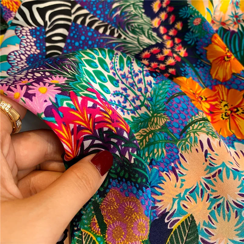 Женский шарф-пончо из натурального шёлка с принтом |