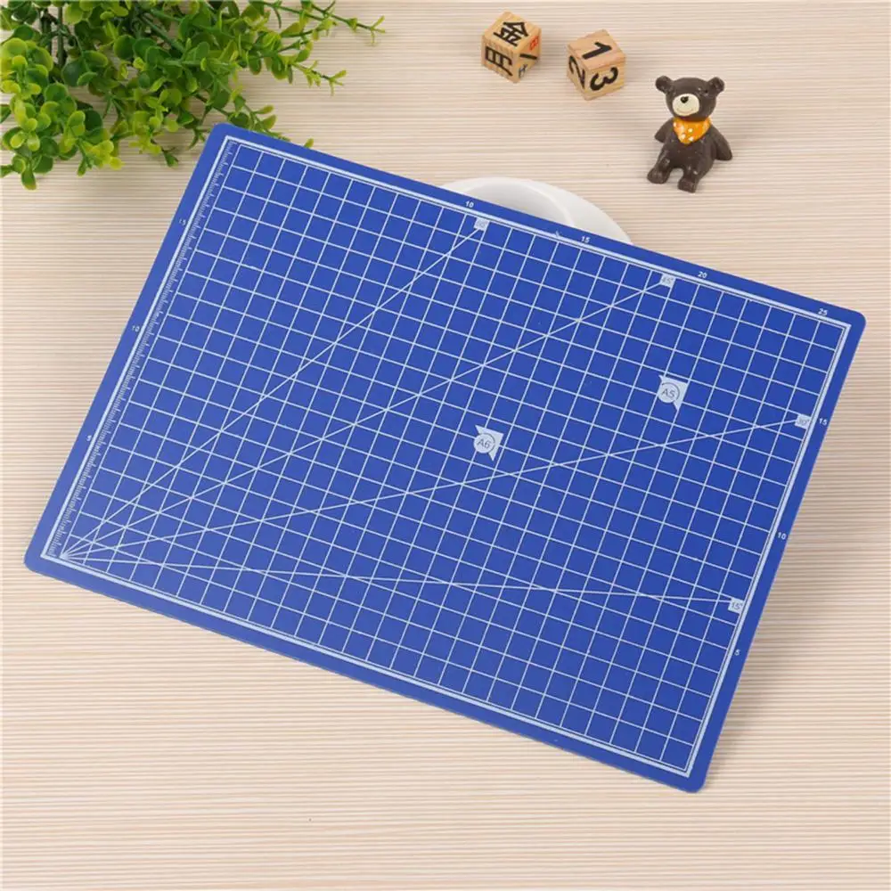 

A4 PVC Non-Slip Cutting Board Mouse Pad DIY Art Carving Mat Stationery Tool
