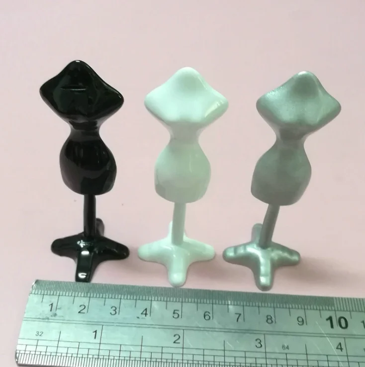 

1:12 Dollhouse Miniature Mannequin Shelf Decoration Mini Clothing Store Accessories
