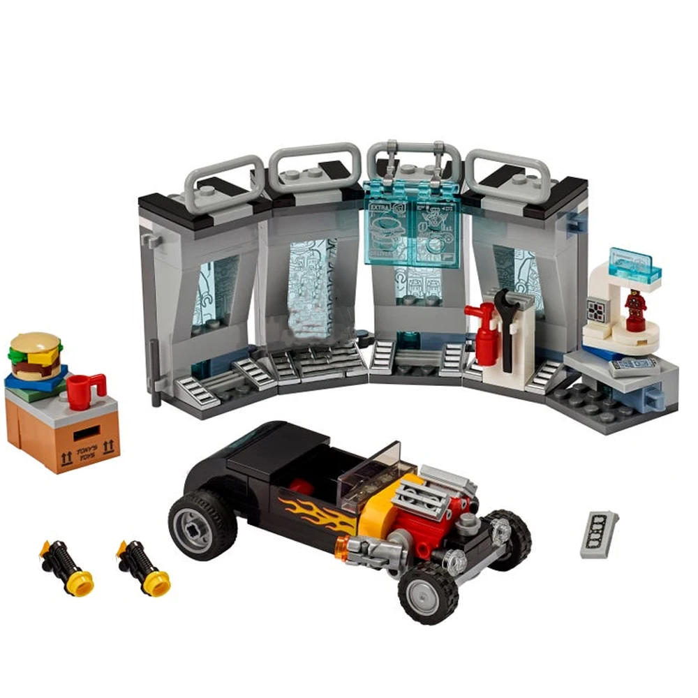 

Superhero Avengers Iron Man Armoury Mecha Figures Creative Car MOC Building Blocks Classic Movie Model Bricks Toys For Kid Gift