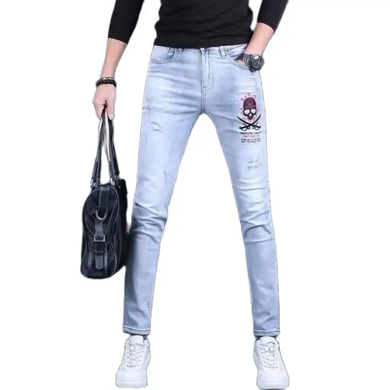 

Men’s High Quality Embroidery Blue Jeans,Slim-fit Ripped Denim Pants,Classic Style Casual Jeans,Youth Fashion Must;
