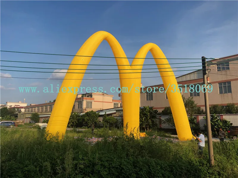 Продажа 12 метровой желтой рекламной кампании по продвижению надувных арок