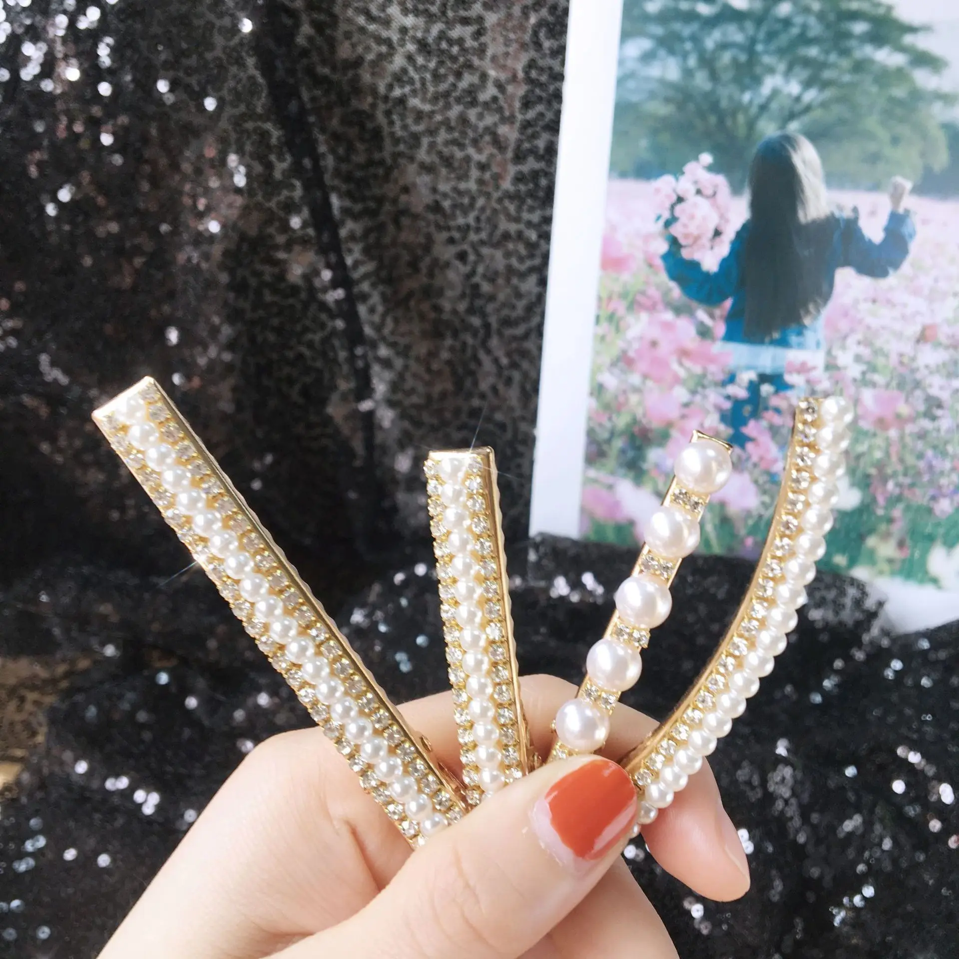 2019 New Korean Fashion Retro Sweet Wild Curved Imitation Pearl Crystal Word Clip Hairpin Hot Hair Accessories Wholesale | Украшения и