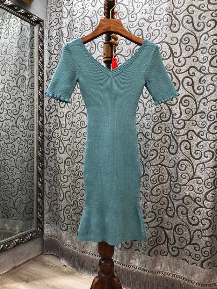 

2020 Autumn Winter Knitted Dress High Quality Women V-Neck Hollow Out Knitting Short Sleeve Slim Fitted Pink Blue Sweater Dress