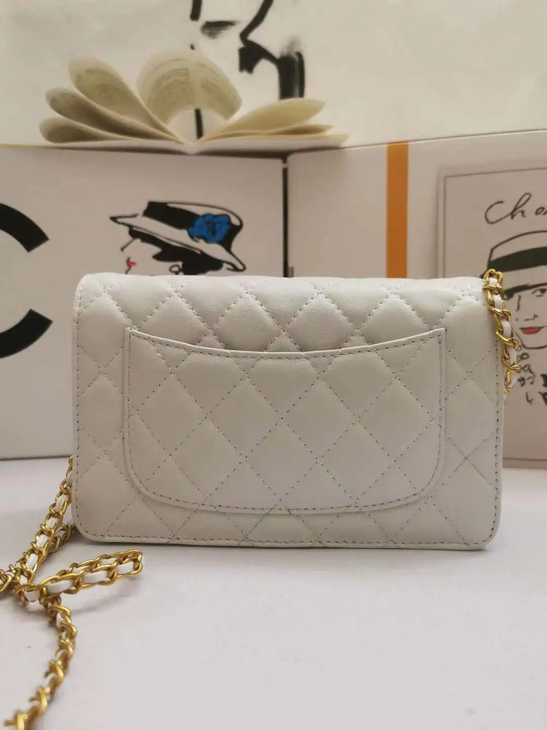 

2021 new leather ladies handbag classic small square badge shoulder bag messenger bag brand female bag purses and handbags