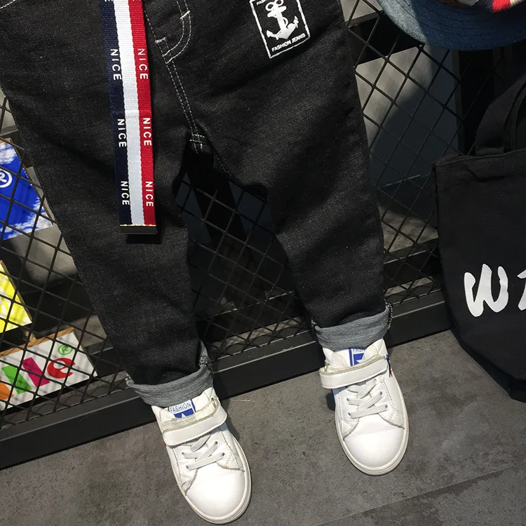 Весенне осенние штаны для мальчиков джинсы модные на весну осень детские