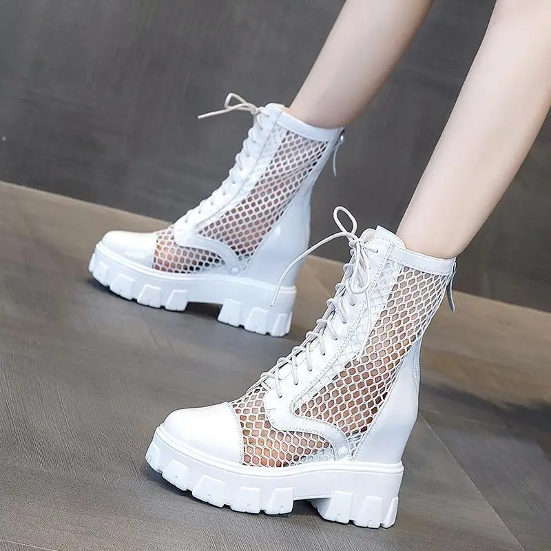 

Net-a-side high-shoe girl 2021 new summer Martin boots breathable sandals thick-soled muffin inside the increased dad net shoes