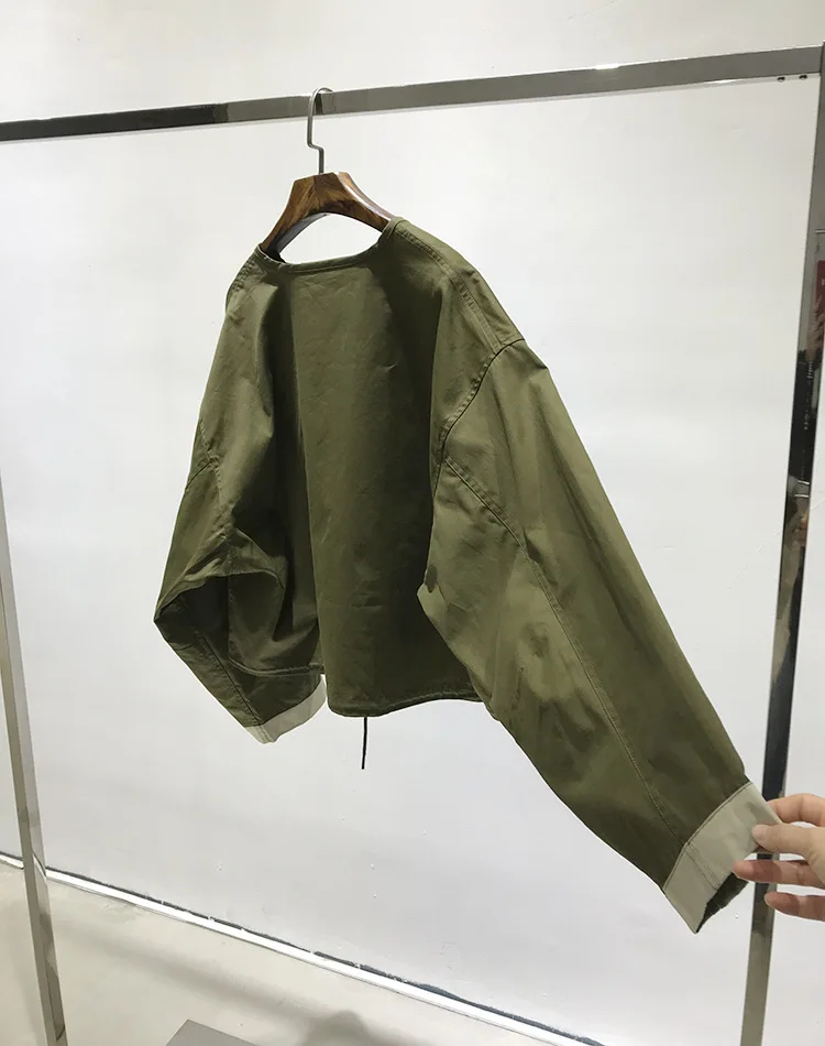 

Beetle-style Army Green Loose Jacket