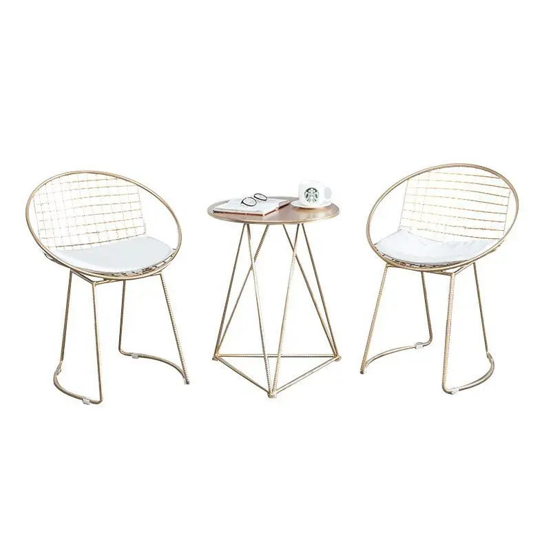 Стол и стулья в скандинавском стиле для кафе чайного магазина стол простой