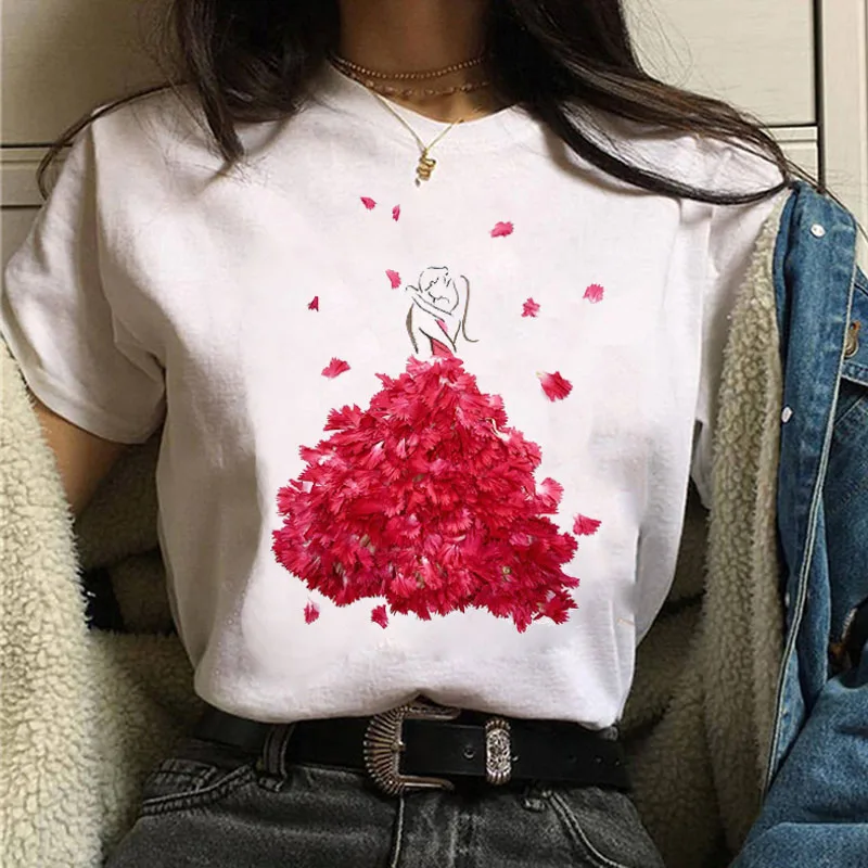 

2021 New Fashion Women T Shirt Rose Girl VOGUE Print Tshirt Harajuku Ullzang Tops Summer Female Short Sleeve Graphic Tee