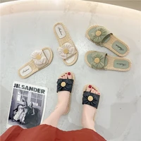 2021 summer new home soft soled womens slippers floral decoration womens beach shoes fashion ins