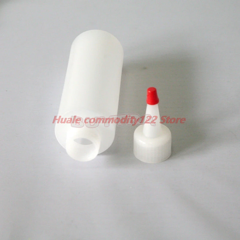 

New Small 4 OZ Clear Round Squeeze Bottle with Removable Red Cap Common Used For Manual Dispensing Refillable Bottles for Glue