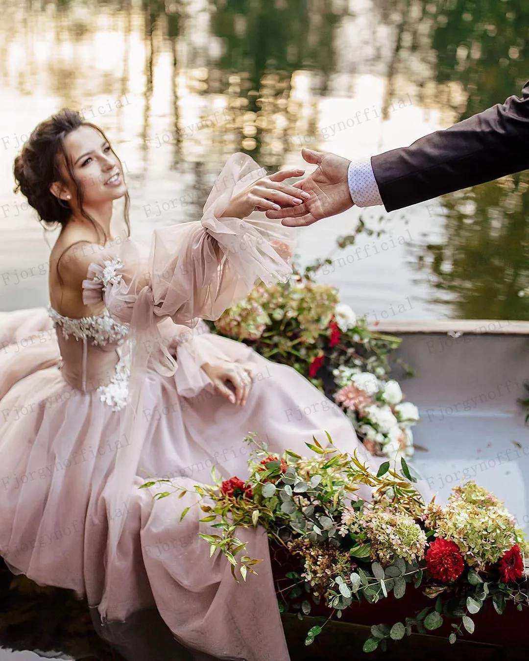 

2021 Elegant Dusty Pink A-Line Formal Party Dresses Sweetheart Corset Long Sleeve Applique Tulle Prom Gowns Sweet 15 Dresses
