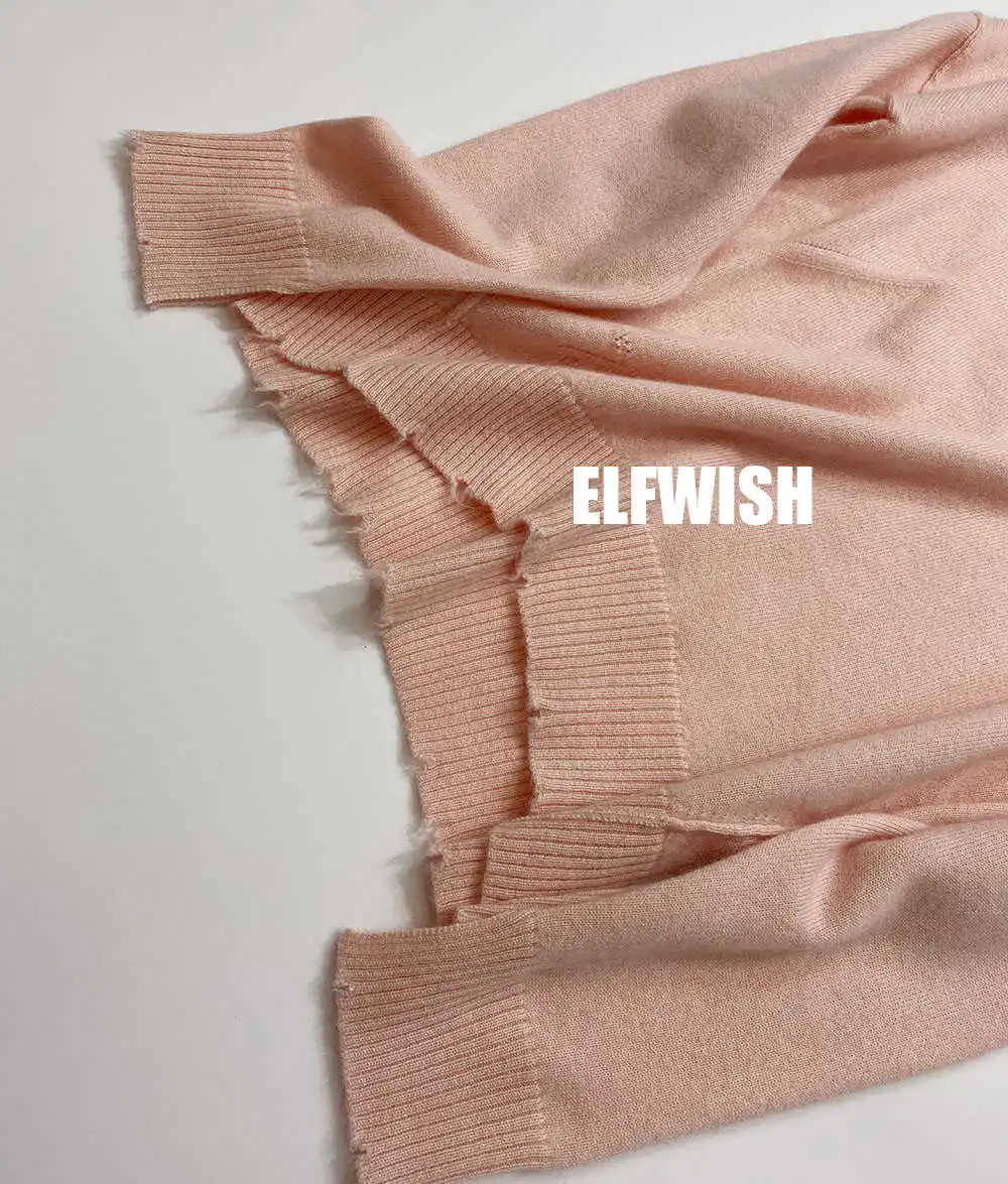 

Woman Pink Thin Cashmere Sweater Round Neck Frayed Hem Long Sleeves Elbow with Star Patch Fashion Oversized Pullovers