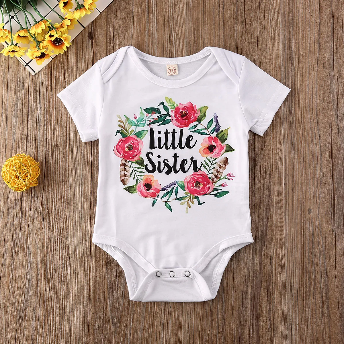 Одинаковая футболка с цветочным рисунком для маленьких девочек крупных сестер
