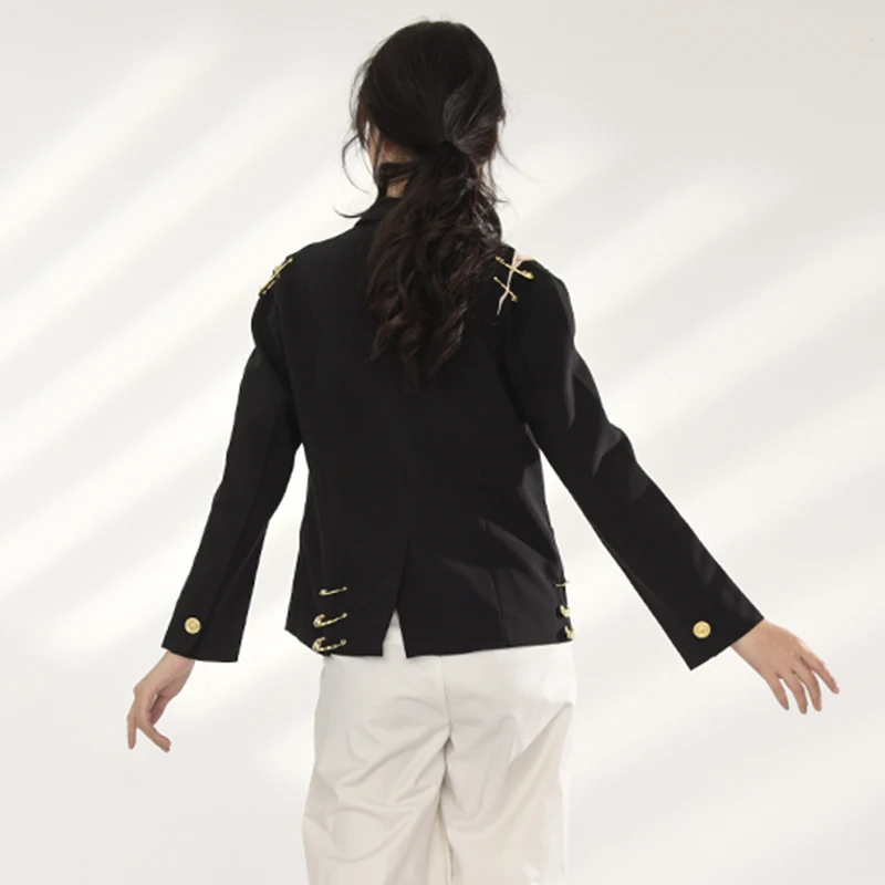

[EAM] Loose Black Hollow Out Pin Temperament Jacket New Lapel Long Sleeve Women Coat Fashion Tide Spring Autumn 2021 JZ50001