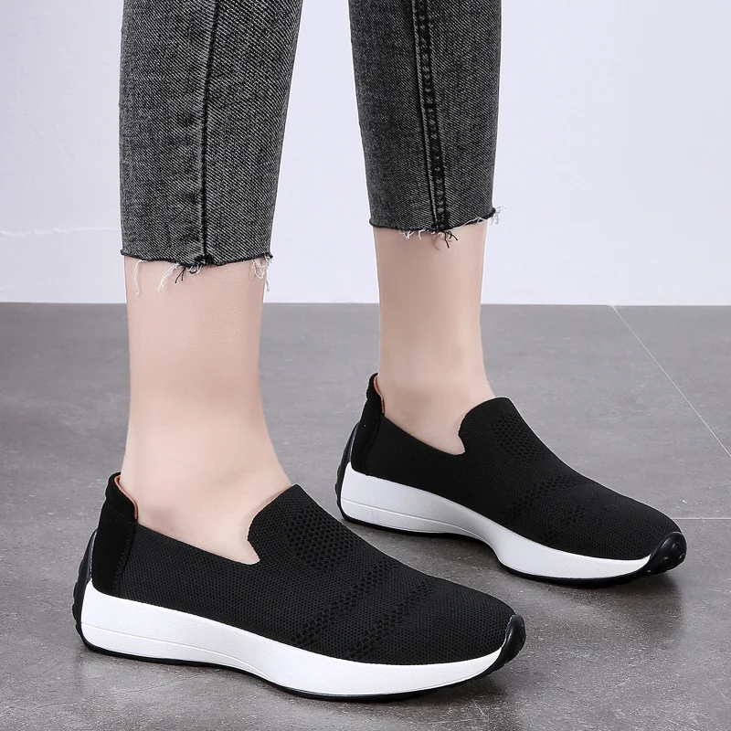 

2021 Spring and Summer New Women's Shoes Air Cushion Sneakers Flat Shoes Women's Non-slip Soft Sole Over-toe Shoes