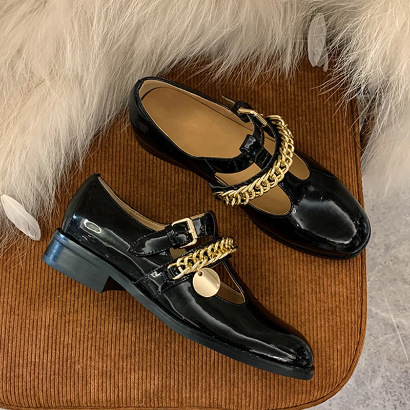 

WETKISS 2021 New Mary Jane Flats Shoes Women Round Toe Patent Leather Shoes Girl T Strap Metal Chain Decor Footwear Black