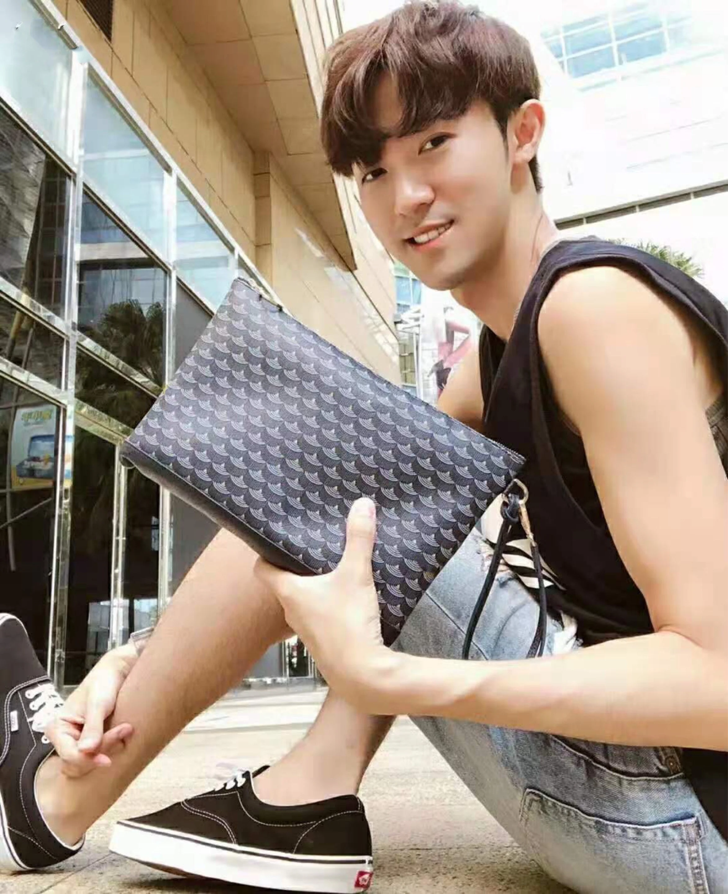 

2020 new luxury handbag fish scale classic clutch bag high quality storage bag clutch bag medium