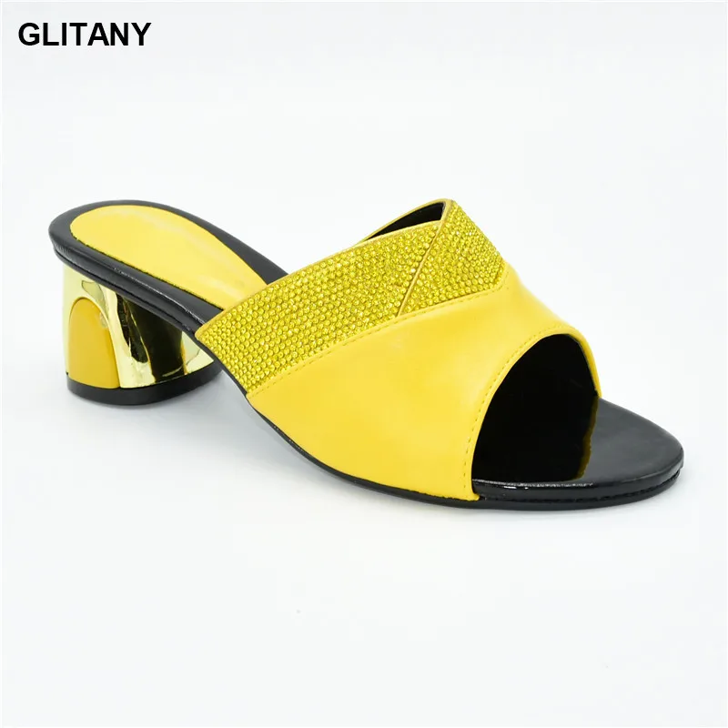 

Женская обувь на высоком каблуке; Женская свадебная обувь; Удобный светильник стразы; Женская свадебная обувь; Элегантные женские Босоножки на каблуке