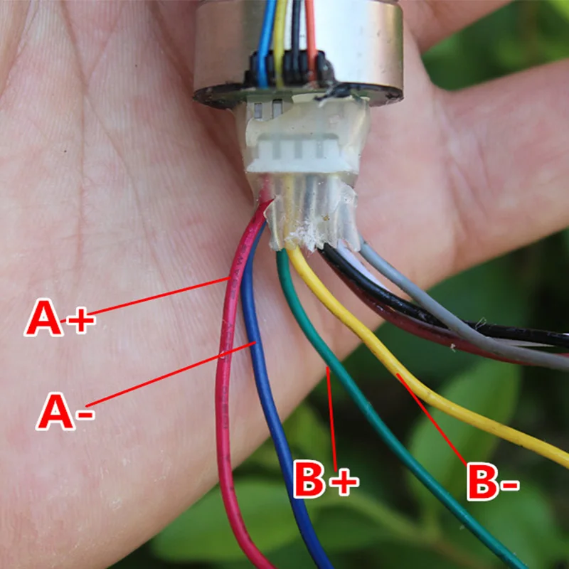 Микро 2 фазный 4 проводной шаговый двигатель с планетарным редуктором шаговым и