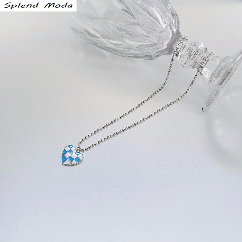 

Splend Moda New Korean Vintage Trend Black White Plaid Heart Metal Drop Earring For Women Girls Aesthetic Banquet Y2K Jewelry