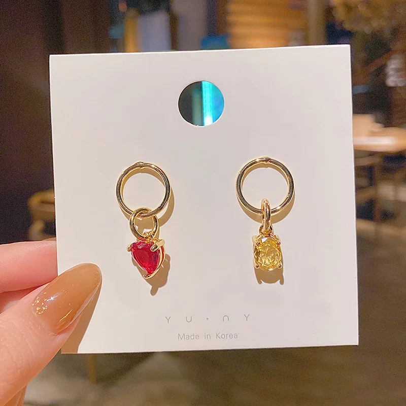 

S925 silver needle South Korea East Gate new asymmetric love earrings versatile temperament diamond earrings