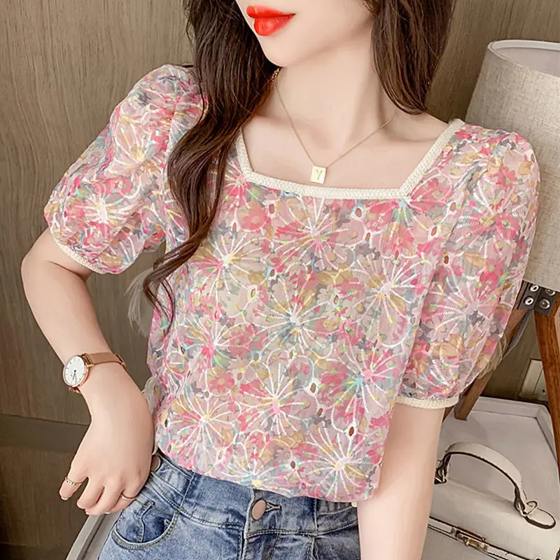 

2021 New Summer Korean Floral Print T Shirt Women Sweet Short Bubble Sleeve Square Collar Women Tops French Floral Shirt