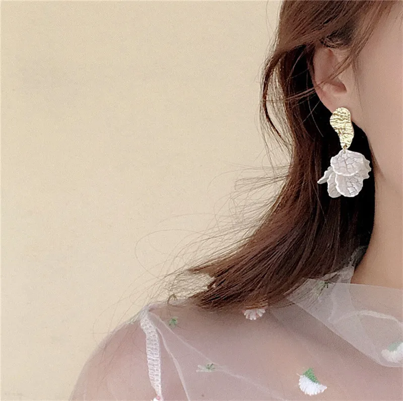 Веб знаменитости мода оболочка трещины праздник ветер лист серьги